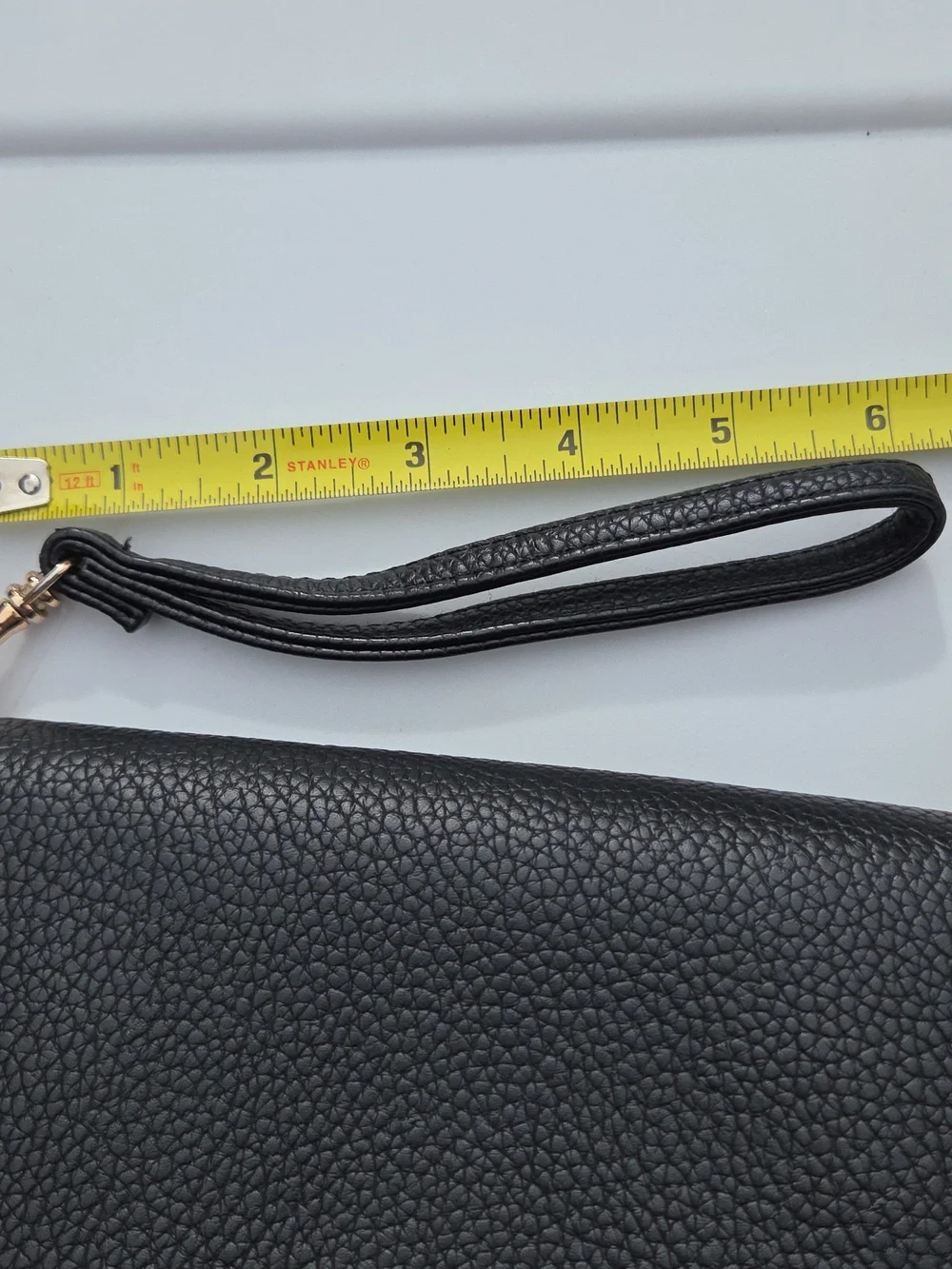 Pebbled Black Wristlet Clutch Wallet Faux Leather Casual Safe Zipper Compartment
